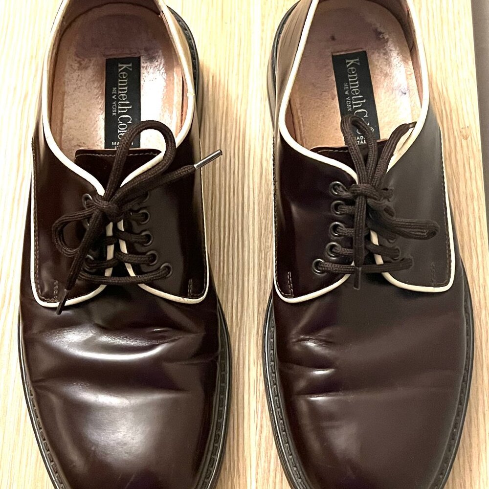 Kenneth Cole shoes, Versatile Elegance! Chocolate Brown w/ White Piping 10M (US)